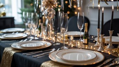 New Year Table Setting Ideas with elegant New Year’s Eve decor